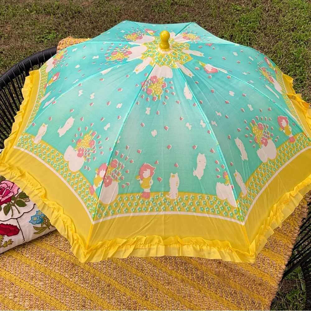 Vintage 1970's Girls' Children’s Kawaii Yellow Nylon Character Umbrella NEW